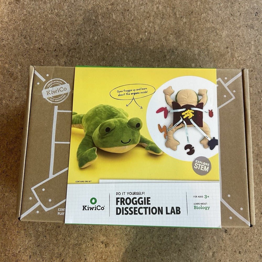 Kiwi Co Froggie Dissection Lab Plush Learning Toy Kit Ages 3+